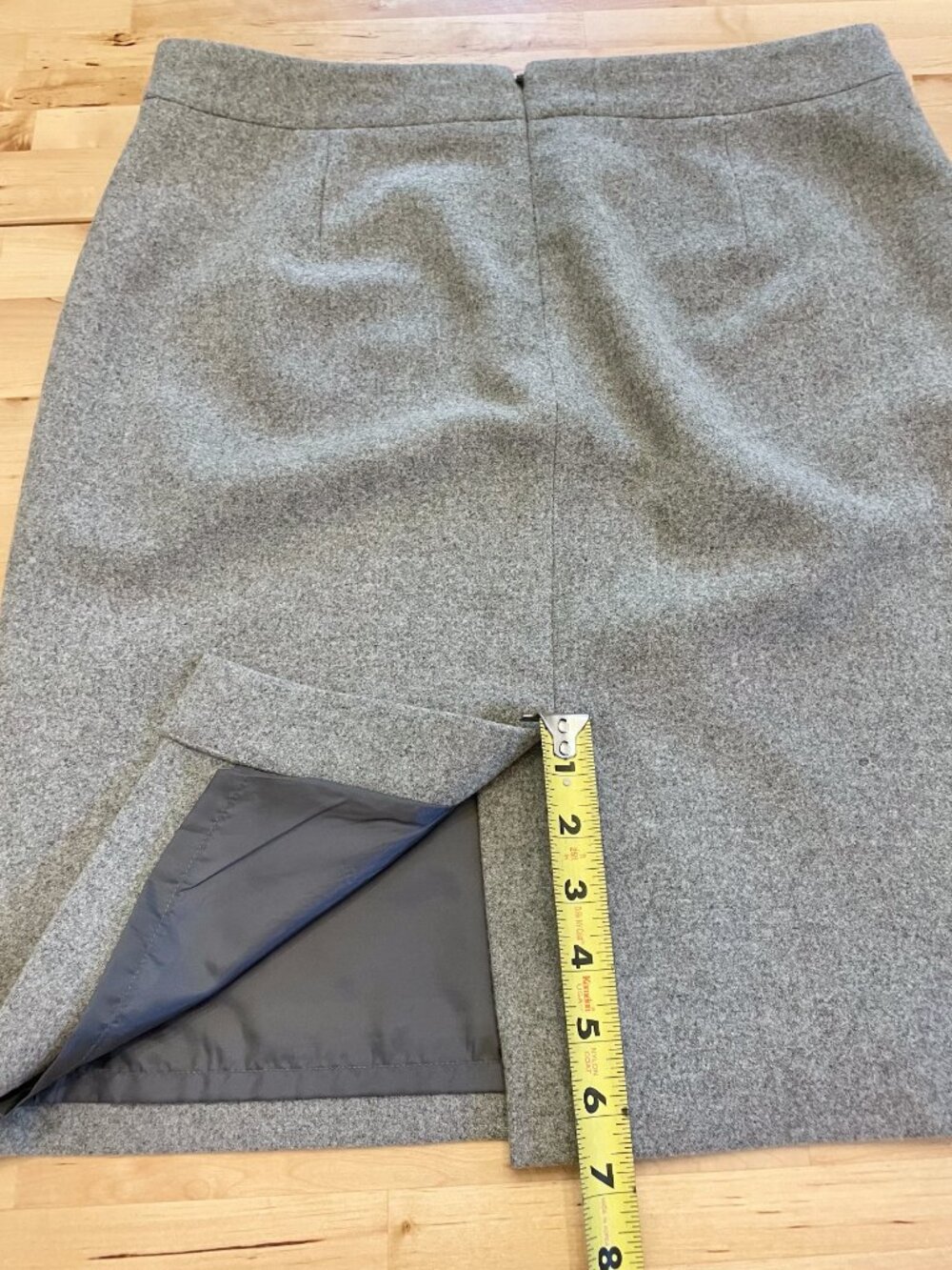 J.Crew Gray Wool Pencil Skirt w/ Rear Slit, Sz 6, Classic Office Siren - Picture 14 of 14